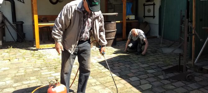 Handwerkerteam bereitet den Zeißighof auf Öffnung vor